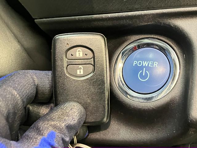 アクア Ｇ　ワンセグナビ　バックカメラ　シートヒーター　車検整備付　スマートキー　オートエアコン　前席シートヒーター　ワンセグナビ　バックカメラ（17枚目）