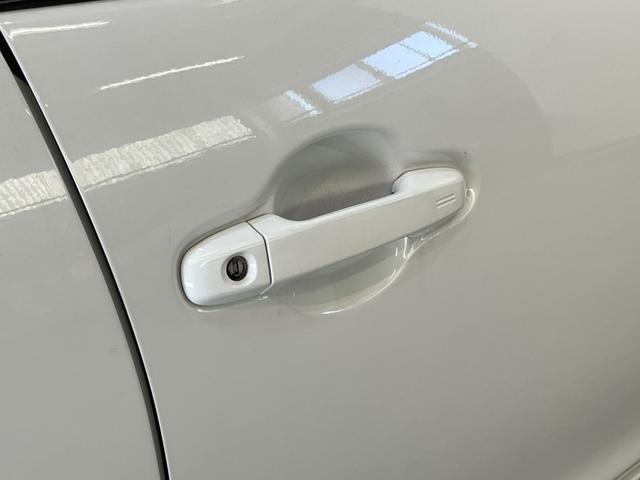 アクア Ｇ　ワンセグナビ　バックカメラ　シートヒーター　車検整備付　スマートキー　オートエアコン　前席シートヒーター　ワンセグナビ　バックカメラ（33枚目）