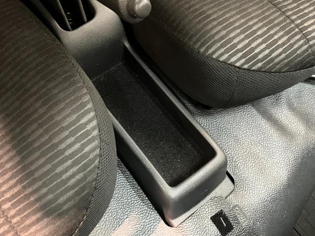 ハイゼットカーゴ ＤＸ　４ＷＤ　ドライブレコーダー　キーレス　車検整備付　衝突被害軽減ブレーキ　スマアシ　コーナーセンサー　キーレス　ドライブレコーダー　ＡＭ／ＦＭラジオ　両側スライドドア　オートライト（52枚目）