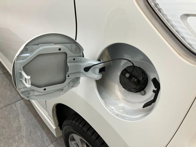 ｅＫカスタム Ｔ　４ＷＤ　ワンセグナビ　バックカメラ　シートヒーター　ワンセグナビ　バックカメラ　ＥＴＣ　シートヒーター　ＨＩＤヘッドライト　オートライト　オートエアコン　電動格納式ミラー　スマートキー（28枚目）