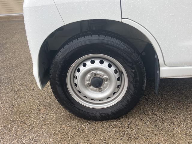 ハイゼットカーゴ ＤＸ　バックカメラ　　ナビ　ＥＴＣ　キーレス　スマートキー　運転席・助手席エアバッグ　エアコン　パワステ（11枚目）