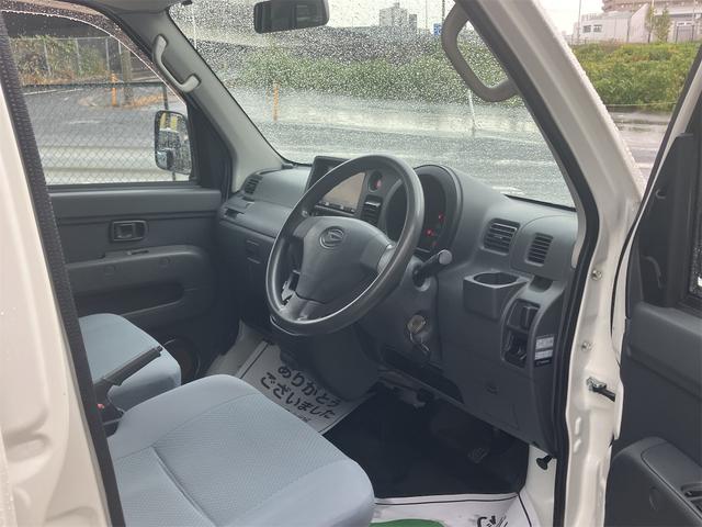 ハイゼットカーゴ ＤＸ　バックカメラ　　ナビ　ＥＴＣ　キーレス　スマートキー　運転席・助手席エアバッグ　エアコン　パワステ（13枚目）