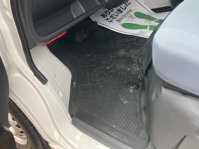 ハイゼットカーゴ ＤＸ　バックカメラ　　ナビ　ＥＴＣ　キーレス　スマートキー　運転席・助手席エアバッグ　エアコン　パワステ（19枚目）