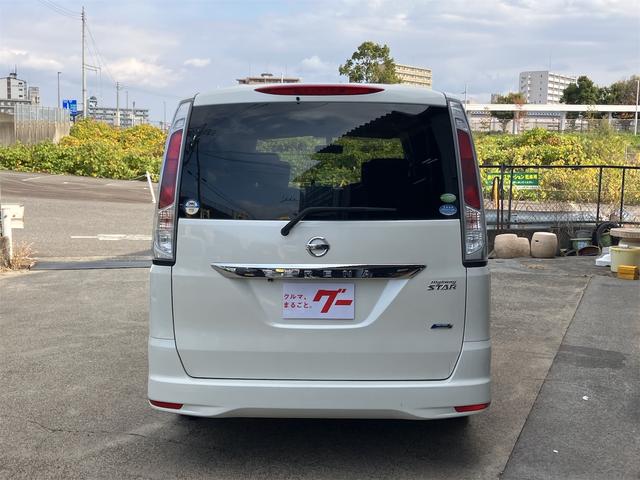 セレナ ハイウェイスター　両側電動スライドドア　オートクルーズコントロール　バックカメラ　リアモニター　ＥＴＣ　ドラレコ　キーレス　スマートキー　ナビ　ＴＶ　アイドリングストップ（7枚目）