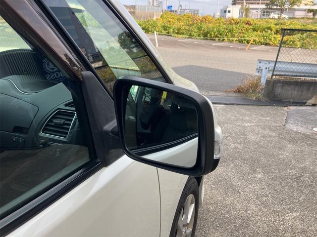 セレナ ハイウェイスター　両側電動スライドドア　オートクルーズコントロール　バックカメラ　リアモニター　ＥＴＣ　ドラレコ　キーレス　スマートキー　ナビ　ＴＶ　アイドリングストップ（10枚目）