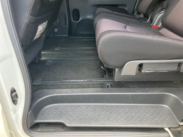 セレナ ハイウェイスター　両側電動スライドドア　オートクルーズコントロール　バックカメラ　リアモニター　ＥＴＣ　ドラレコ　キーレス　スマートキー　ナビ　ＴＶ　アイドリングストップ（35枚目）