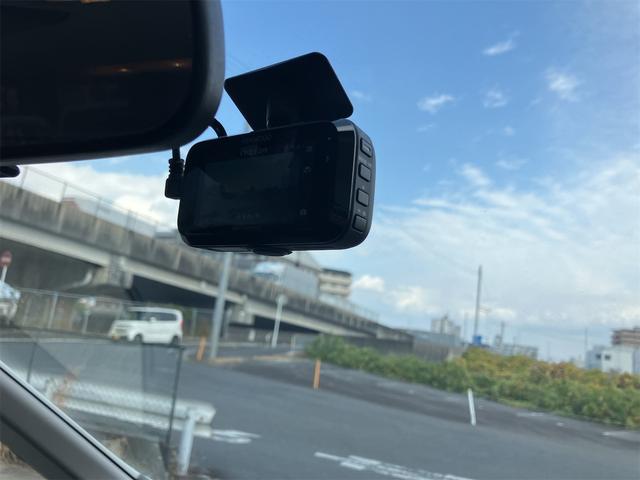 セレナ ハイウェイスター　両側電動スライドドア　オートクルーズコントロール　バックカメラ　リアモニター　ＥＴＣ　ドラレコ　キーレス　スマートキー　ナビ　ＴＶ　アイドリングストップ（59枚目）