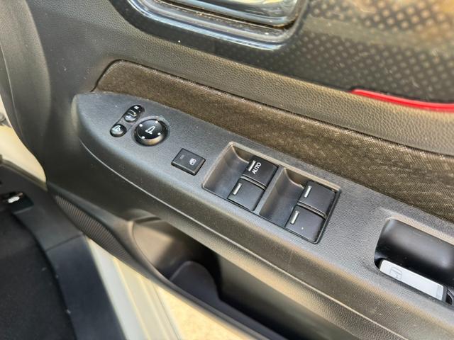 N-WGNカスタム G SS2トーンカラースタイルパッケージ 純正ナビ・Bluetoothオーディオ・TV・バックカメラ・ビルドインETC・オートクルーズコントロール・プッシュスタート・スマートキー・横滑り防止装置・オートリトラクタブルドアミラー・(41枚目)