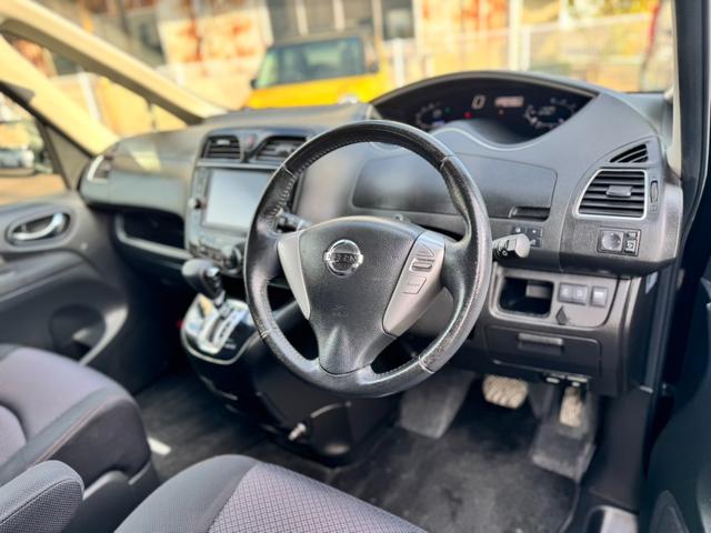 セレナ ハイウェイスター　Ｓ－ハイブリッド　Ｖセレクション　純正８インチナビ　フルセグＴＶ　Ｂｌｕｅｔｏｏｔｈオーディオ　バックカメラ　後席フリップダウンモニター　ＥＴＣ　両側電動スライドドア　クルーズコントロール　スマートキー　プッシュスタート（15枚目）