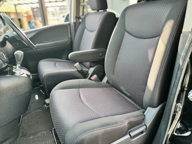 セレナ ハイウェイスター　Ｓ－ハイブリッド　Ｖセレクション　純正８インチナビ　フルセグＴＶ　Ｂｌｕｅｔｏｏｔｈオーディオ　バックカメラ　後席フリップダウンモニター　ＥＴＣ　両側電動スライドドア　クルーズコントロール　スマートキー　プッシュスタート（20枚目）