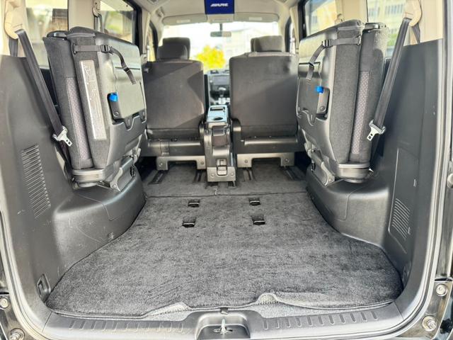 セレナ ハイウェイスター　Ｓ－ハイブリッド　Ｖセレクション　純正８インチナビ　フルセグＴＶ　Ｂｌｕｅｔｏｏｔｈオーディオ　バックカメラ　後席フリップダウンモニター　ＥＴＣ　両側電動スライドドア　クルーズコントロール　スマートキー　プッシュスタート（28枚目）