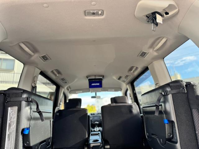 セレナ ハイウェイスター　Ｓ－ハイブリッド　Ｖセレクション　純正８インチナビ　フルセグＴＶ　Ｂｌｕｅｔｏｏｔｈオーディオ　バックカメラ　後席フリップダウンモニター　ＥＴＣ　両側電動スライドドア　クルーズコントロール　スマートキー　プッシュスタート（29枚目）