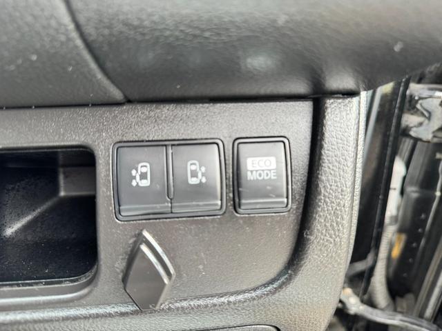 セレナ ハイウェイスター　Ｓ－ハイブリッド　Ｖセレクション　純正８インチナビ　フルセグＴＶ　Ｂｌｕｅｔｏｏｔｈオーディオ　バックカメラ　後席フリップダウンモニター　ＥＴＣ　両側電動スライドドア　クルーズコントロール　スマートキー　プッシュスタート（40枚目）