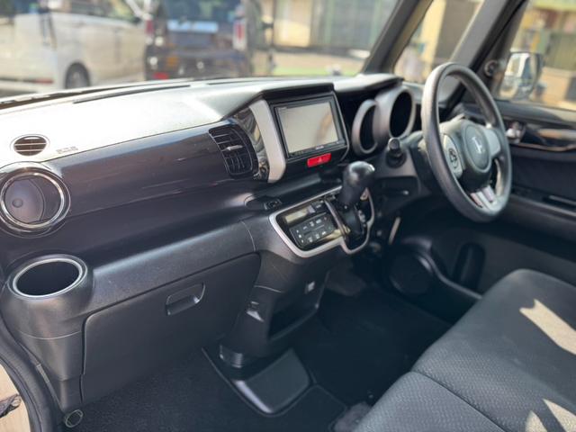 N-BOXカスタム G SSパッケージ 社外ナビ・フルセグTV・バックカメラ・両側電動スライドドア・横滑り防止装置・シティアクティブブレーキ・プッシュスタート・スマートキー・電動格納ミラー・オートライト・オートエアコン・パワーウィンド(20枚目)