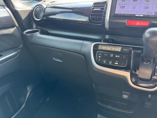 N-BOXカスタム G SSパッケージ 社外ナビ・フルセグTV・バックカメラ・両側電動スライドドア・横滑り防止装置・シティアクティブブレーキ・プッシュスタート・スマートキー・電動格納ミラー・オートライト・オートエアコン・パワーウィンド(37枚目)