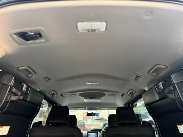 ヴォクシー ＺＳ　煌　純正ナビ・フルセグＴＶ・Ｂｌｕｅｔｏｏｔｈオーディオ・バックカメラ・ＥＴＣ・両側電動スライドドア・プッシュスタート・スマートキー・アイドリングストップ・エコモード・横滑り防止装置・（31枚目）