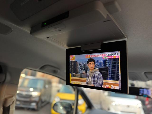 ヴォクシー ＺＳ　煌　純正ナビ・フルセグＴＶ・Ｂｌｕｅｔｏｏｔｈオーディオ・バックカメラ・ＥＴＣ・両側電動スライドドア・プッシュスタート・スマートキー・アイドリングストップ・エコモード・横滑り防止装置・（32枚目）