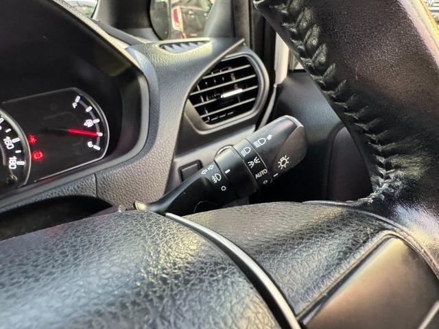 ヴォクシー ＺＳ　煌　純正ナビ・フルセグＴＶ・Ｂｌｕｅｔｏｏｔｈオーディオ・バックカメラ・ＥＴＣ・両側電動スライドドア・プッシュスタート・スマートキー・アイドリングストップ・エコモード・横滑り防止装置・（34枚目）