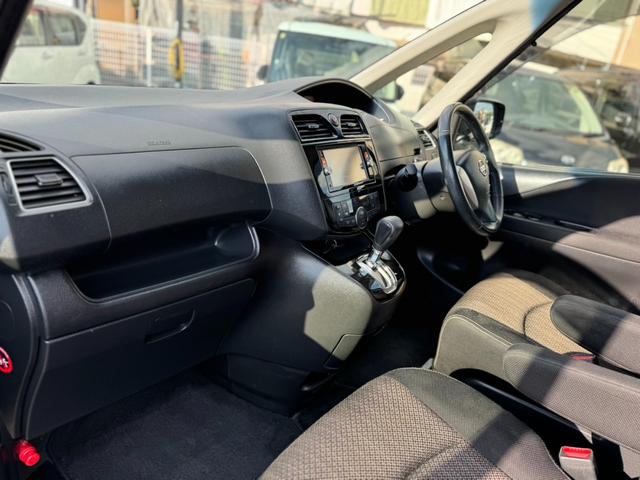 当店のお車をご覧頂き有難うございます。内外装の追加写真をご希望のお客様はお気軽にお申し付けください。現車確認もお待ちしております。