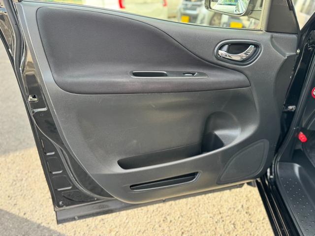 当店のお車をご覧頂き有難うございます。内外装の追加写真をご希望のお客様はお気軽にお申し付けください。現車確認もお待ちしております。