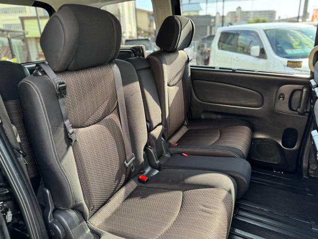 当店のお車をご覧頂き有難うございます。内外装の追加写真をご希望のお客様はお気軽にお申し付けください。現車確認もお待ちしております。