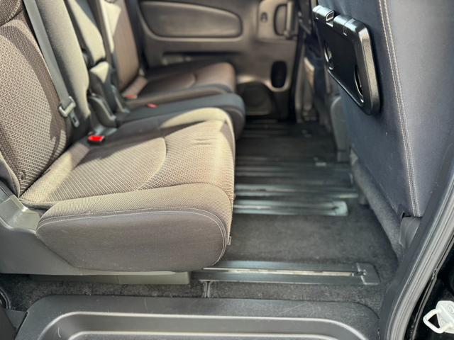 セレナ ハイウェイスター　Ｓ－ハイブリッド　純正ナビ・Ｂｌｕｅｔｏｏｔｈオーディオ・フルセグＴＶ・ＥＴＣ・両側電動スライドドア・アイドリングストップ・横滑り防止装置・車線逸脱警報・オートリトラクタブルドアミラー・オートライト（24枚目）