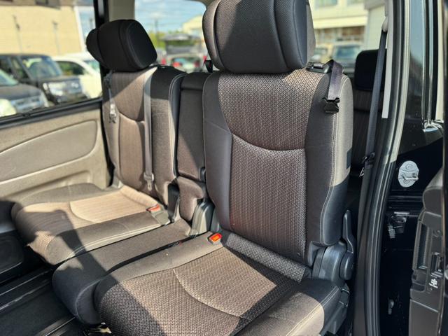 当店のお車をご覧頂き有難うございます。内外装の追加写真をご希望のお客様はお気軽にお申し付けください。現車確認もお待ちしております。