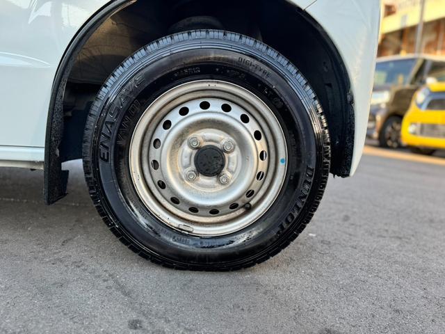 ＮＶ１００クリッパーバン ＤＸ　ＧＬセーフティパッケージ　純正ＣＤオーディオ　キーレス　デュアルカメラブレーキサポート　オーバーヘッドコンソール　パーキングセンサー　４速オートマ　オートライト　電動格納ミラー　パワーウィンド（40枚目）