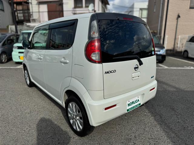 モコ Ｘ　純正ナビ・フルセグＴＶ・バックカメラ・ＥＴＣ・アイドリングストップ・電動格納ミラー・プッシュスタート・スマートキー・オートエアコン・ウィンカードアミラー・フロントフォグランプ・純正ステアリング（12枚目）