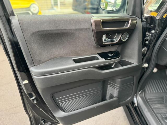 Ｎ－ＢＯＸカスタム Ｇ・Ｌホンダセンシング　社外ナビ・Ｂｌｕｅｔｏｏｔｈオーディオ・フルセグＴＶ・バックカメラ・ＥＴＣ・両側スライド左側電動ドア・車線逸脱警報・ホンダセンシング・横滑り防止装置・プッシュスタート・スマートキー・（21枚目）