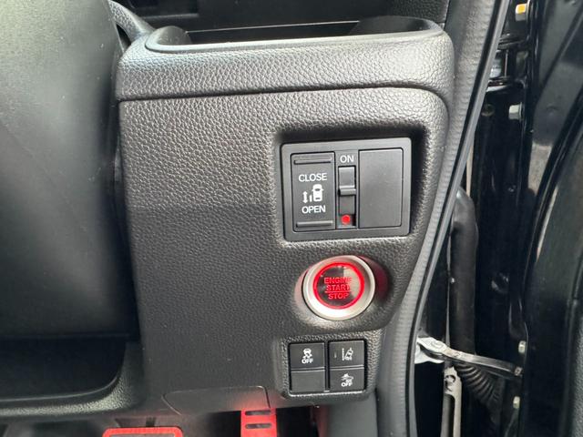 Ｎ－ＢＯＸカスタム Ｇ・Ｌホンダセンシング　社外ナビ・Ｂｌｕｅｔｏｏｔｈオーディオ・フルセグＴＶ・バックカメラ・ＥＴＣ・両側スライド左側電動ドア・車線逸脱警報・ホンダセンシング・横滑り防止装置・プッシュスタート・スマートキー・（41枚目）