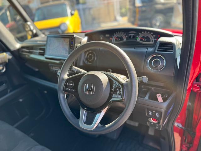 Ｎ－ＢＯＸカスタム Ｇ・Ｌホンダセンシング　純正ナビ・Ｂｌｕｅｔｏｏｔｈオーディオ・フルセグＴＶ・バックカメラ・ＥＴＣ・両側電動スライドドア・オートクルーズコントロール・ホンダセンシング・車線逸脱警報・横滑り防止装置・電動格納ミラー・（16枚目）