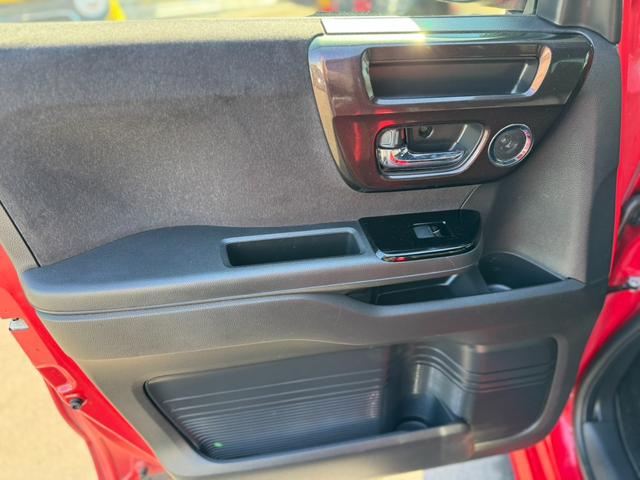 Ｎ－ＢＯＸカスタム Ｇ・Ｌホンダセンシング　純正ナビ・Ｂｌｕｅｔｏｏｔｈオーディオ・フルセグＴＶ・バックカメラ・ＥＴＣ・両側電動スライドドア・オートクルーズコントロール・ホンダセンシング・車線逸脱警報・横滑り防止装置・電動格納ミラー・（21枚目）