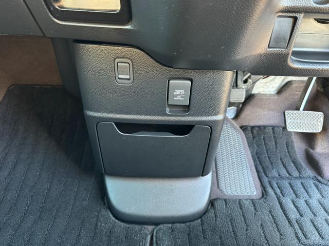 Ｎ－ＢＯＸカスタム Ｇ・Ｌホンダセンシング　純正ナビ・Ｂｌｕｅｔｏｏｔｈオーディオ・フルセグＴＶ・バックカメラ・ＥＴＣ・両側電動スライドドア・オートクルーズコントロール・ホンダセンシング・車線逸脱警報・横滑り防止装置・電動格納ミラー・（39枚目）