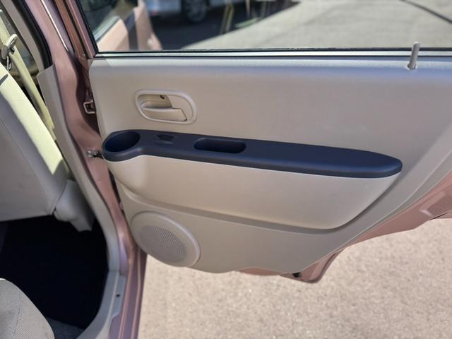 当店のお車をご覧頂き有難うございます。内外装の追加写真をご希望のお客様はお気軽にお申し付けください。現車確認もお待ちしております。