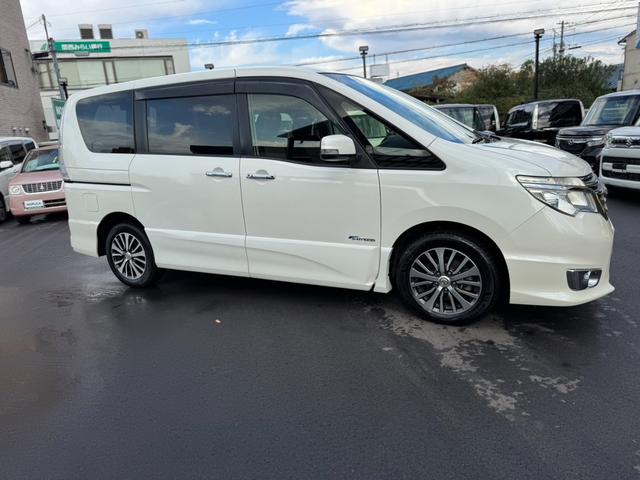 セレナ ハイウェイスター　Ｓ－ハイブリッド　純正ナビ・Ｂｌｕｅｔｏｏｔｈオーディオ・フルセグＴＶ・バックカメラ・ＥＴＣ・両側電動スライドドア・車線逸脱警報・オートクルーズコントロール・電動格納ミラー・プッシュスタート・スマートキー（9枚目）