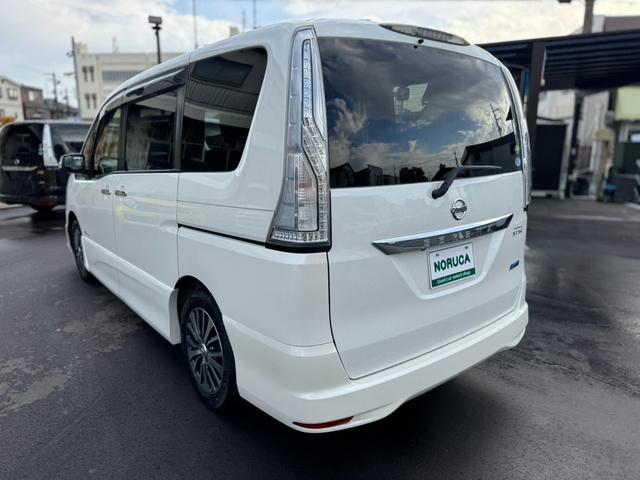 セレナ ハイウェイスター　Ｓ－ハイブリッド　純正ナビ・Ｂｌｕｅｔｏｏｔｈオーディオ・フルセグＴＶ・バックカメラ・ＥＴＣ・両側電動スライドドア・車線逸脱警報・オートクルーズコントロール・電動格納ミラー・プッシュスタート・スマートキー（12枚目）