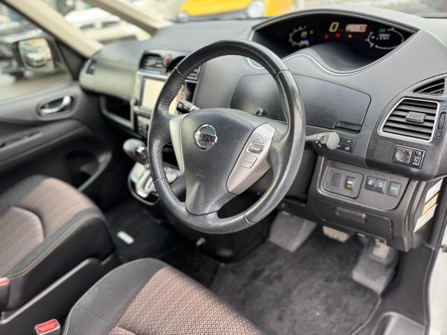 セレナ ハイウェイスター　Ｓ－ハイブリッド　純正ナビ・Ｂｌｕｅｔｏｏｔｈオーディオ・フルセグＴＶ・バックカメラ・ＥＴＣ・両側電動スライドドア・車線逸脱警報・オートクルーズコントロール・電動格納ミラー・プッシュスタート・スマートキー（16枚目）