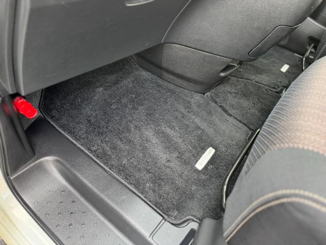 セレナ ハイウェイスター　Ｓ－ハイブリッド　純正ナビ・Ｂｌｕｅｔｏｏｔｈオーディオ・フルセグＴＶ・バックカメラ・ＥＴＣ・両側電動スライドドア・車線逸脱警報・オートクルーズコントロール・電動格納ミラー・プッシュスタート・スマートキー（22枚目）