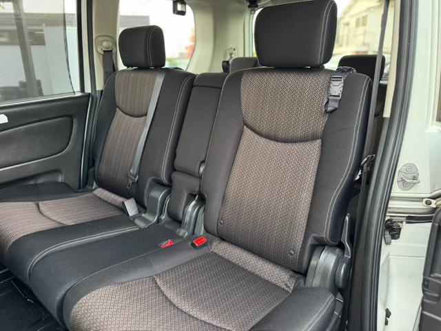 セレナ ハイウェイスター　Ｓ－ハイブリッド　純正ナビ・Ｂｌｕｅｔｏｏｔｈオーディオ・フルセグＴＶ・バックカメラ・ＥＴＣ・両側電動スライドドア・車線逸脱警報・オートクルーズコントロール・電動格納ミラー・プッシュスタート・スマートキー（25枚目）