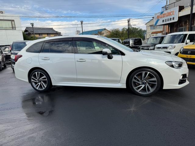 レヴォーグ １．６ＧＴ－Ｓアイサイト　社外ナビ・Ｂｌｕｅｔｏｏｔｈオーディオ・フルセグＴＶ・バックカメラ・オートクルーズコントロール・ＥＴＣ・プッシュスタート・スマートキー・アイサイト・横滑り防止装置・電動格納ミラー・パワーウィンド・（9枚目）