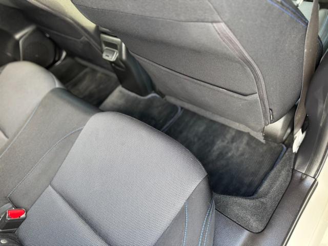 レヴォーグ １．６ＧＴ－Ｓアイサイト　社外ナビ・Ｂｌｕｅｔｏｏｔｈオーディオ・フルセグＴＶ・バックカメラ・オートクルーズコントロール・ＥＴＣ・プッシュスタート・スマートキー・アイサイト・横滑り防止装置・電動格納ミラー・パワーウィンド・（25枚目）