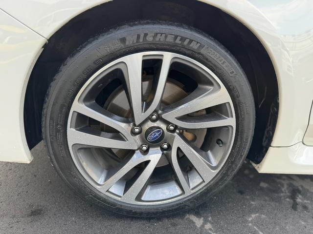 レヴォーグ １．６ＧＴ－Ｓアイサイト　社外ナビ・Ｂｌｕｅｔｏｏｔｈオーディオ・フルセグＴＶ・バックカメラ・オートクルーズコントロール・ＥＴＣ・プッシュスタート・スマートキー・アイサイト・横滑り防止装置・電動格納ミラー・パワーウィンド・（53枚目）