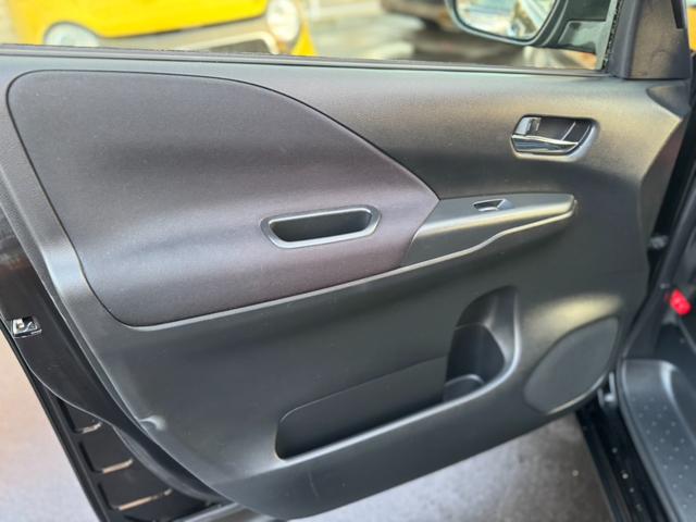 セレナ ハイウェイスター　純正ナビ・Ｂｌｕｅｔｏｏｔｈオーディオ・フルセグＴＶ・バックカメラ・ＥＴＣ・オートクルーズコントロール・両側電動スライドドア・助手席／運転席シートヒーター・プッシュスタート・スマートキー・（21枚目）