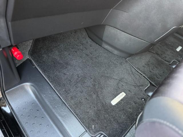 セレナ ハイウェイスター　純正ナビ・Ｂｌｕｅｔｏｏｔｈオーディオ・フルセグＴＶ・バックカメラ・ＥＴＣ・オートクルーズコントロール・両側電動スライドドア・助手席／運転席シートヒーター・プッシュスタート・スマートキー・（22枚目）