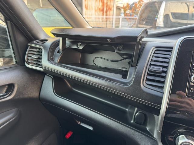 セレナ ハイウェイスター　純正ナビ・Ｂｌｕｅｔｏｏｔｈオーディオ・フルセグＴＶ・バックカメラ・ＥＴＣ・オートクルーズコントロール・両側電動スライドドア・助手席／運転席シートヒーター・プッシュスタート・スマートキー・（41枚目）