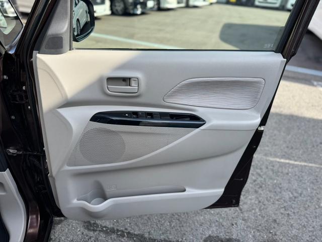 当店のお車をご覧頂き有難うございます。内外装の追加写真をご希望のお客様はお気軽にお申し付けください。現車確認もお待ちしております。