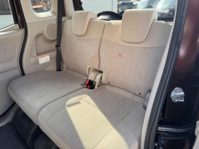 当店のお車をご覧頂き有難うございます。内外装の追加写真をご希望のお客様はお気軽にお申し付けください。現車確認もお待ちしております。