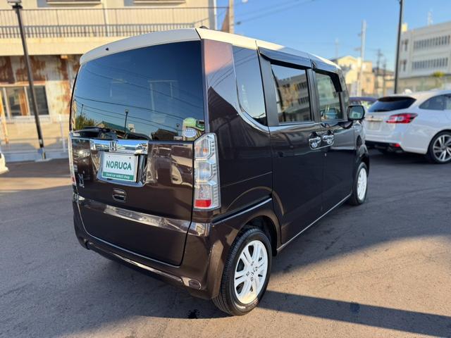 Ｎ－ＢＯＸ Ｇ　ＳＳパッケージ　純正ナビ・フルセグＴＶ・Ｂｌｕｅｔｏｏｔｈオーディオ・バックカメラ・ＥＴＣ・前席シートヒーター・両側電動スライドドア・オートリトラクタブルドアミラー・横滑り防止装置・プッシュスタート・スマートキー（9枚目）