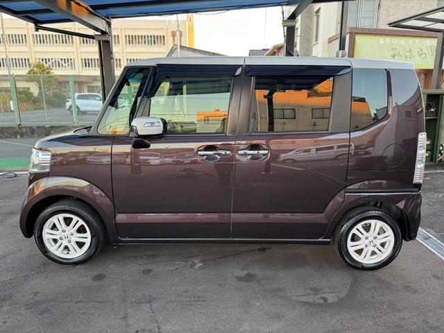 Ｎ－ＢＯＸ Ｇ　ＳＳパッケージ　純正ナビ・フルセグＴＶ・Ｂｌｕｅｔｏｏｔｈオーディオ・バックカメラ・ＥＴＣ・前席シートヒーター・両側電動スライドドア・オートリトラクタブルドアミラー・横滑り防止装置・プッシュスタート・スマートキー（12枚目）